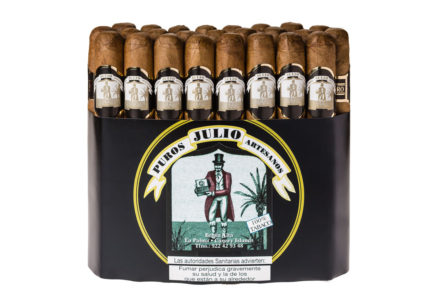 TABLETA DE 25 CORONAS - Puros Palmeros Artesanos Julio · Tabaco hecho a mano en Breña Alta · La Palma · Canarias #TiendaOnLine de #purospalmeros #premium Auténtico #tabaco de #LaPalma #puropalmero #islascanarias