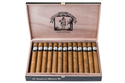 CAJA DE 10 CAMPEONES - Puros Palmeros Artesanos Julio · Tabaco hecho a mano en Breña Alta · La Palma · Canarias #TiendaOnLine de #purospalmeros #premium Auténtico #tabaco de #LaPalma #puropalmero #islascanarias