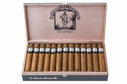 CAJA DE 25 ROBUSTOS - Puros Palmeros Artesanos Julio · Tabaco hecho a mano en Breña Alta · La Palma · Canarias #TiendaOnLine de #purospalmeros #premium Auténtico #tabaco de #LaPalma #puropalmero #islascanarias