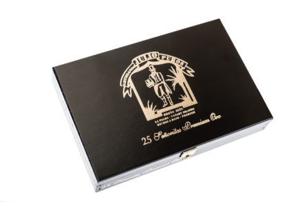 CAJA DE 25 SEÑORITAS - Puros Palmeros Artesanos Julio · Tabaco hecho a mano en Breña Alta · La Palma · Canarias #TiendaOnLine de #purospalmeros #premium Auténtico #tabaco de #LaPalma #puropalmero #islascanarias