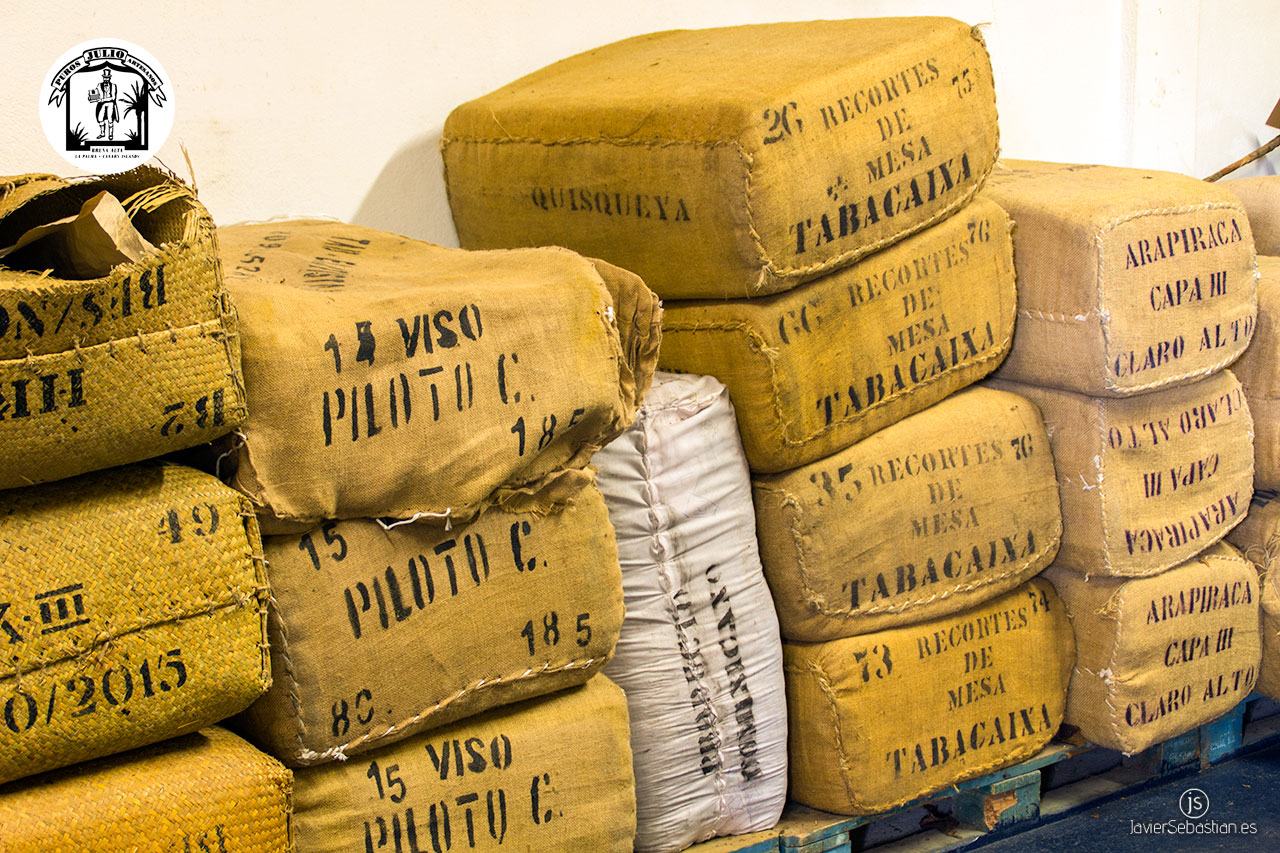 CAJA DE 5 CAMPEONES · Puros Palmeros Artesanos Julio · Tabaco hecho a mano  en Breña Alta · La Palma · Canarias