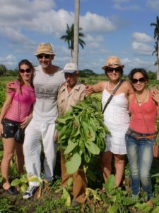 PUROS ARTESANOS JULIO. ANIVERSARIO DE NUESTRA VISITA A CUBA.