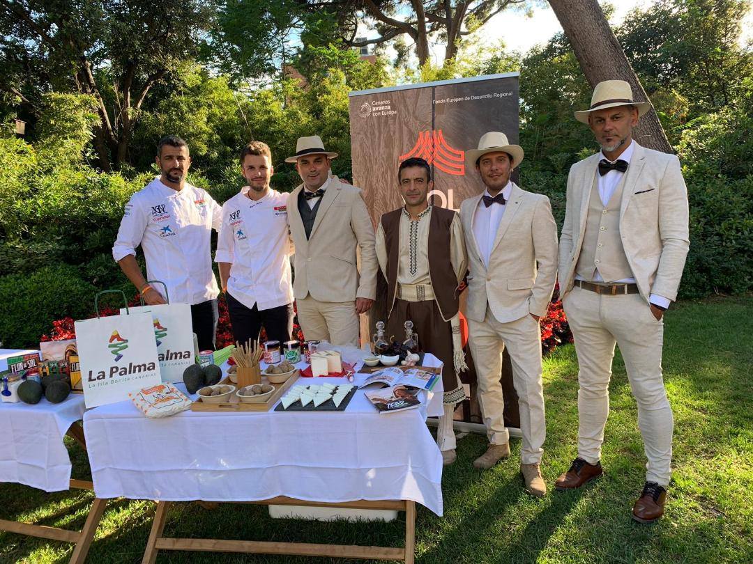 CAJA DE 5 ROBUSTOS · Puros Palmeros Artesanos Julio · Tabaco hecho a mano  en Breña Alta · La Palma · Canarias